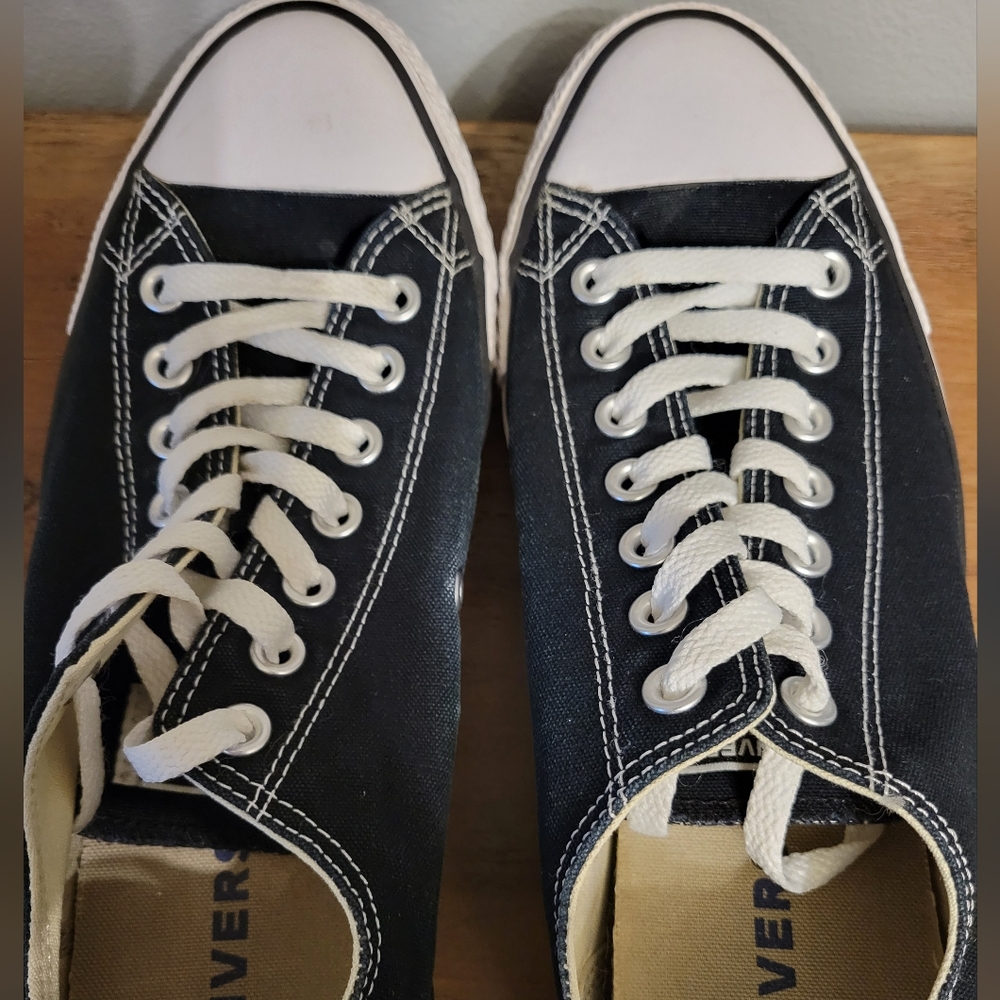 Black Converse